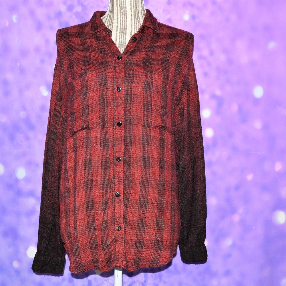 Ecote Ombre Sleeve Plaid Top